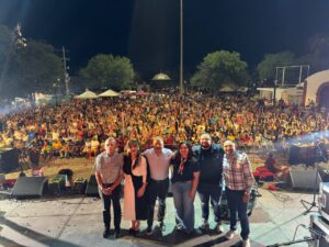 CELEBRA ESCOBEDO A LOS REYES DEL HOGAR CON EL ‘PAPÁ NORTEÑO FEST’